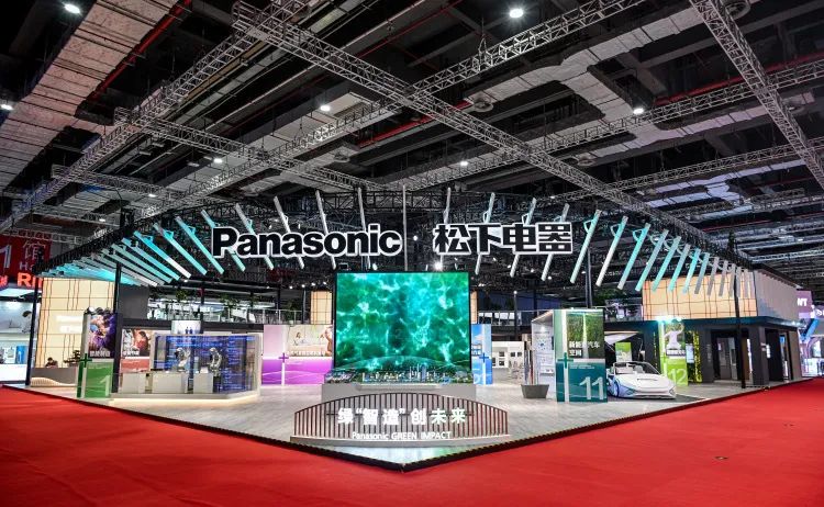 武漢展位設(shè)計搭建公司領(lǐng)你看最具有創(chuàng)意00家企業(yè)展臺的2023進博會(松下展位)2