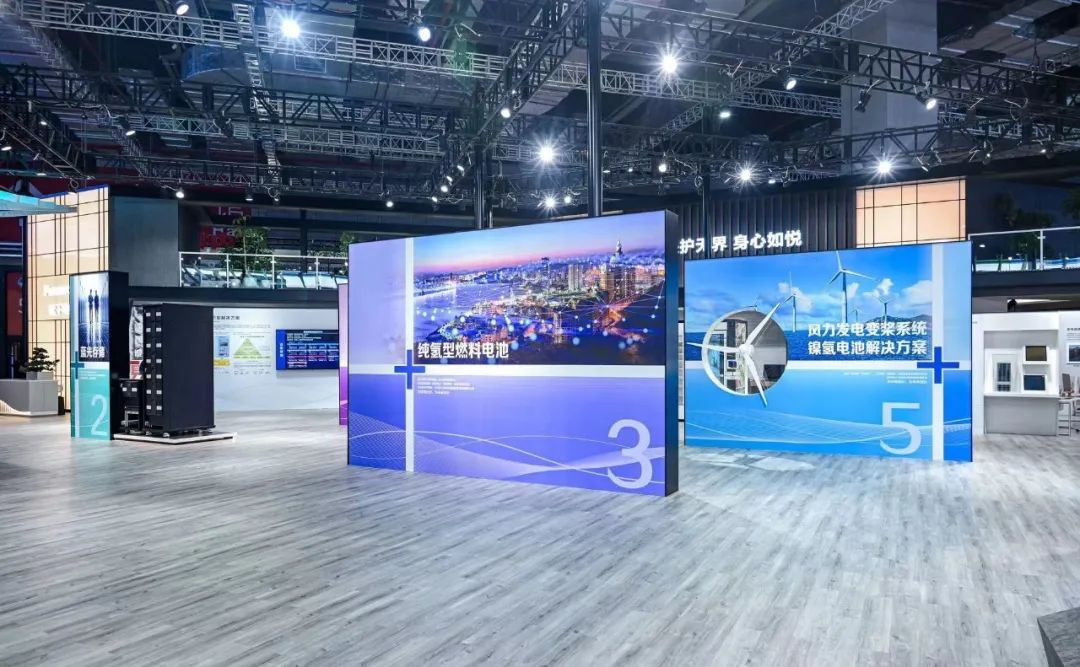 武漢展位設(shè)計搭建公司領(lǐng)你看最具有創(chuàng)意00家企業(yè)展臺的2023進博會(松下展位)4